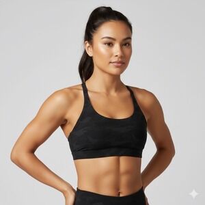 Vuori Yosemite Women's Sports Bra in Black Camo Size Large